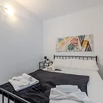 Sea View House 5 Tatil Evi
